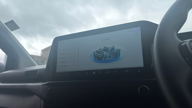 Ford Transit Custom E-320 L1 Rwd 100kW 65kWh H1 Van Limited Auto